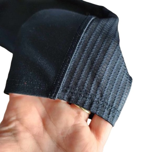 Under Armour black athletic leggings - Picture 4 of 11